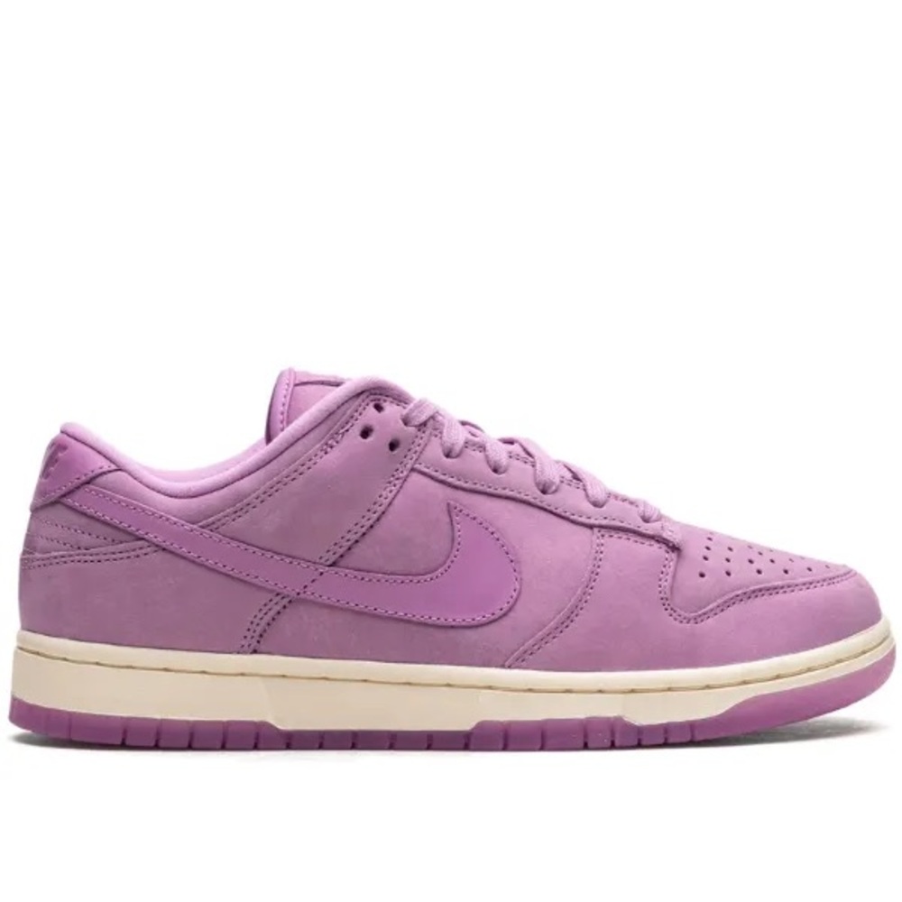 NWOB Dunk Low "Rush Fuchsia" sneakers